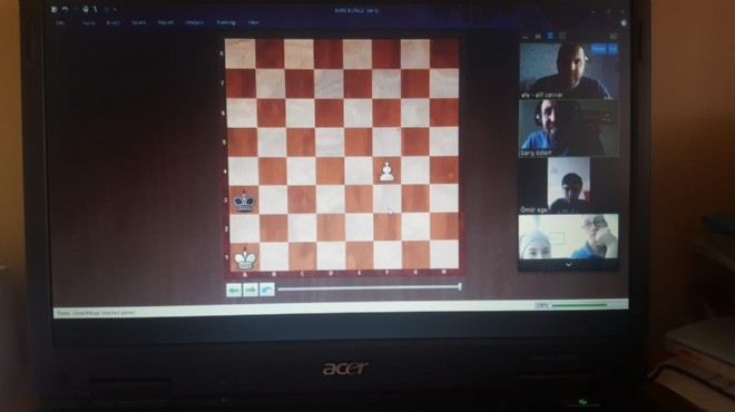 Çiğli’de çocuklara online satranç kursu