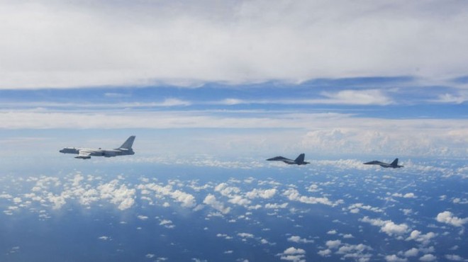 Çin e ait 51 savaş uçağı Tayvan çevresinde görüldü