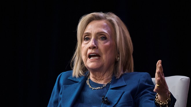 Clinton dan Trump a  Epstein  çıkışı: Örtbas ediyor!