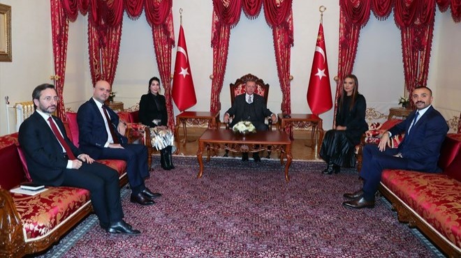 Cumhurbaşkanı Erdoğan sanatçıları kabul etti