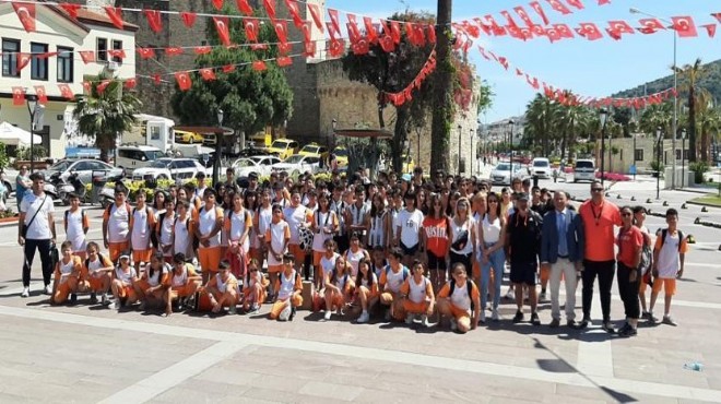 Denizin çocukları Karaburun'a zaferle döndü