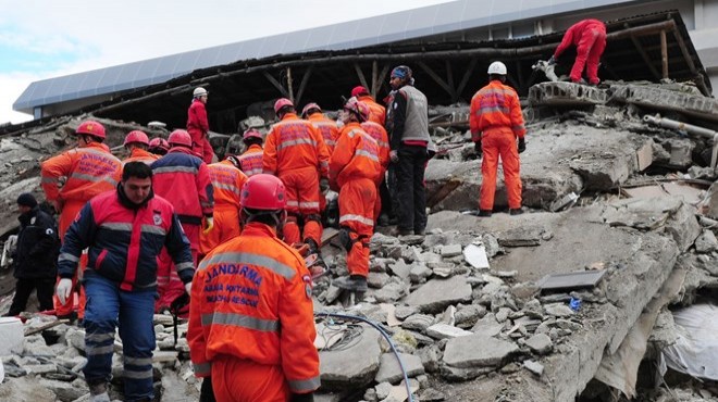 Deprem sonrası eğitim için gönüllü bulunmuyor!