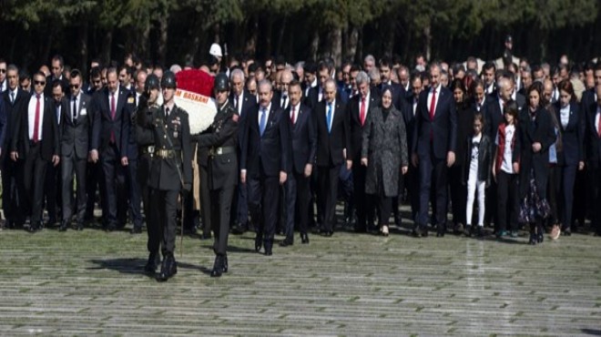 Devlet erkanından Anıtkabir ziyareti