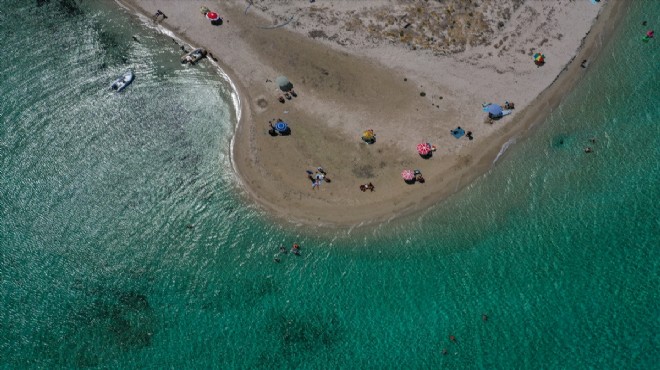 Dikili'nin tropik adaları aratmayan eşsiz koyları!