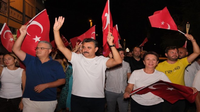 Dikili ve Çandarlı’da kurtuluş coşkusu
