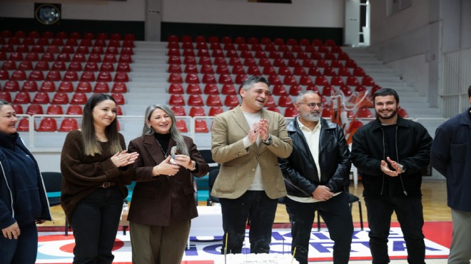 Başkanın doğum günü kutlamasında pastalı 'yeni il' mesajı!