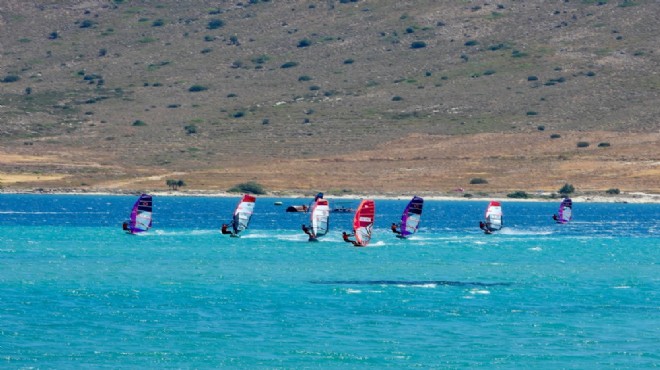 Dünya şampiyonasına geri sayım: Sörfün kalbi Çeşme de atacak!