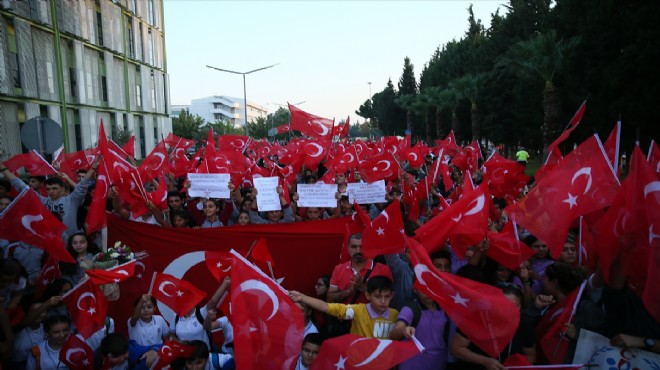 Dünya şampiyonu Çolak'a İzmir'de coşkulu karşılama