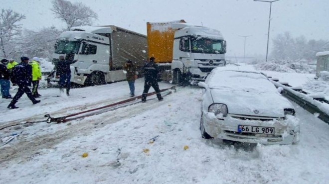 Düzce'de feci kaza: 37 araç birbirine girdi