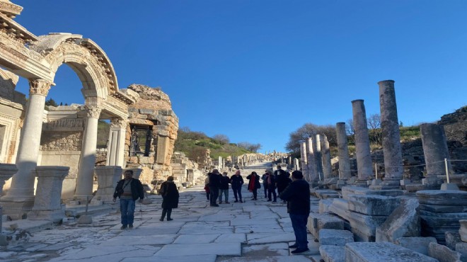 Efes Antik Kenti güvenli turizmin adresi!
