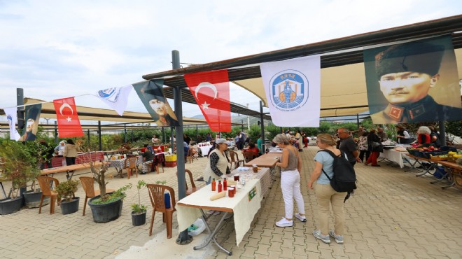 Efes Tarlası Yaşam Köyü’nde Üretici Pazarı açıldı
