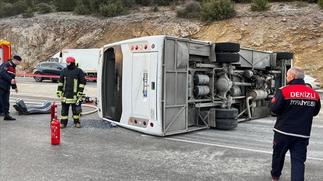 Ekmek parası yolunda korkunç kaza: 2 ölü, 15 yaralı