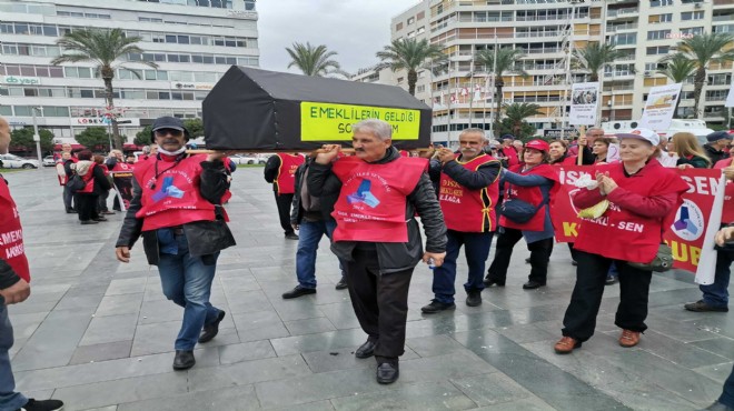 Emekliler tabutlu ve kefenli eylemde 'taş' kaynattılar!