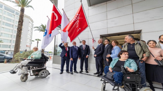 Engelsiz İzmir vurgusu:  İZTO’da Kırmızı Bayrak gururu
