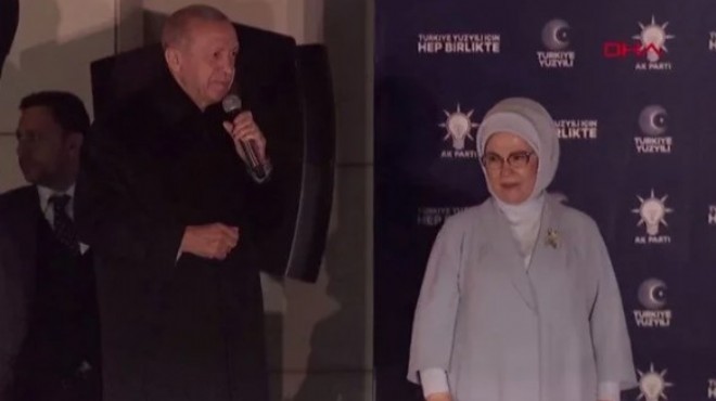 Erdoğan'dan balkon konuşması: Açık ara öndeyiz!