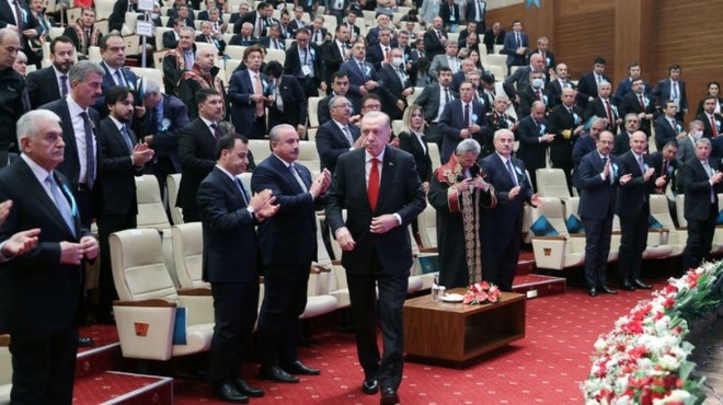 Erdoğan'dan 'bürokratlara tehdit' tepkisi