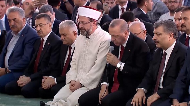 Erdoğan şehitler için Kur an-ı Kerim okudu