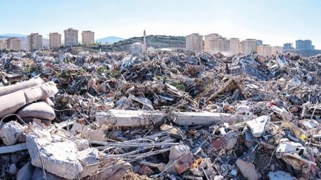 Eşyalar, hatıralar ve moloz burada toplanıyor