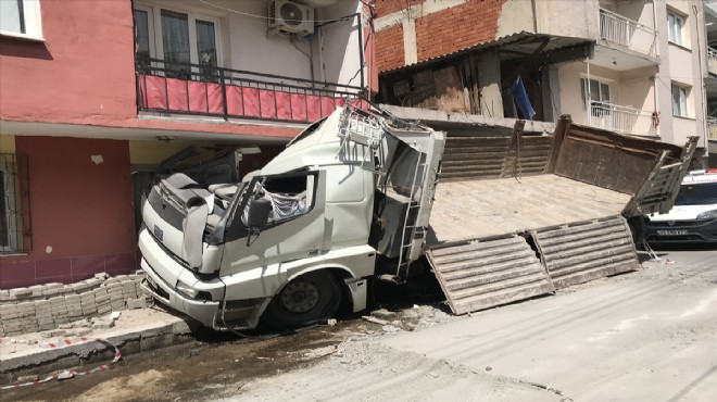 Faciadan dönüldü: Önce depoya ardından evin duvarına çarptı