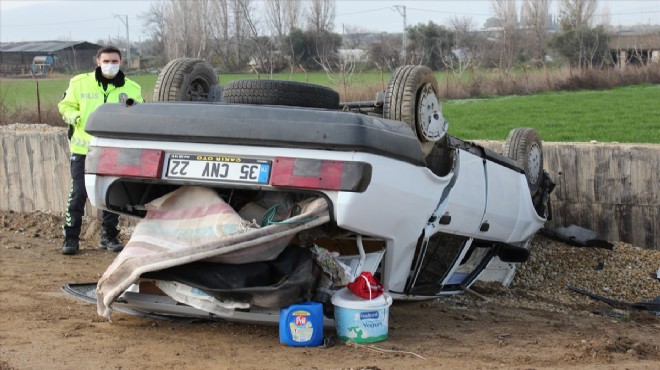 Feci kaza: Otomobil bariyerlere girdi!