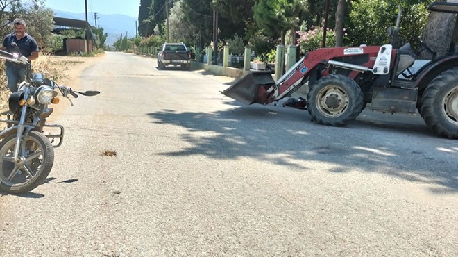 Feci kaza: Traktörle motosiklet çarpıştı!