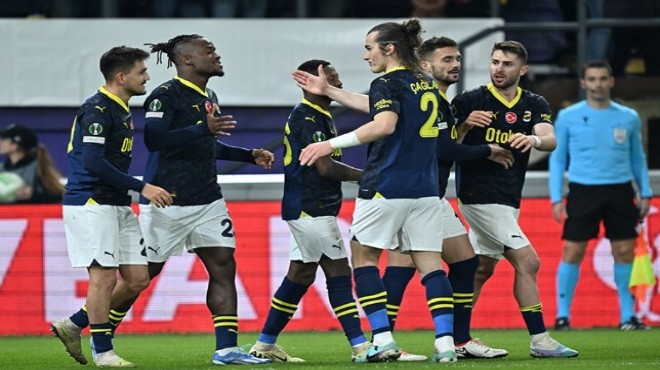 Fenerbahçe çeyrek final kapısını araladı!