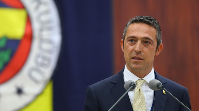 Fenerbahçe'de başkan Ali Koç yeniden başkanlığa seçildi