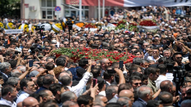 Ferdi Zeyrek e veda: Gözyaşları ve alkışlarla uğurlandı