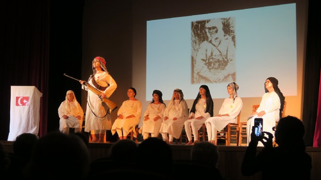Foça'da Gazi Kadınlar anısına tiyatro gösterisi