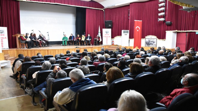 Foça'da 'Nazım Hikmet 120 yaşında' dinletisi