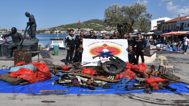 Foça'da büyük çevre temizliği