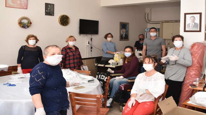 Foçalı kadınlardan günde bin maske!