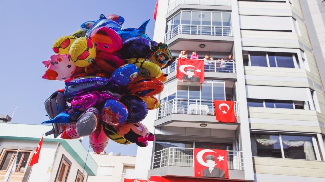 Gaziemir 23 Nisan’ı balkonlarda kutlayacak