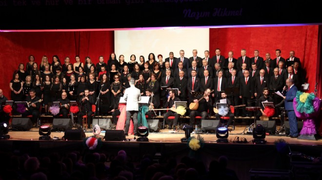 Gaziemir'de gece türkülerle renklendi