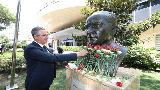 Gaziemir'de Atatürk büstü açıldı