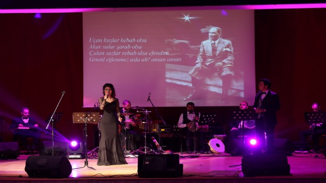 Gaziemir'de Ata'ya vefa konseri