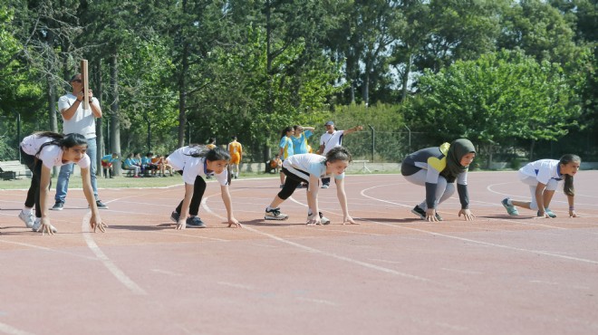 Genç sporcular Ata’ları için ter döktü