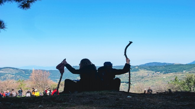 Gençler baharı doğa yürüyüşü ile karşıladı