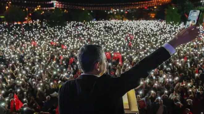 Özgür Özel  rezaletin perde arkası  diyerek açıkladı!