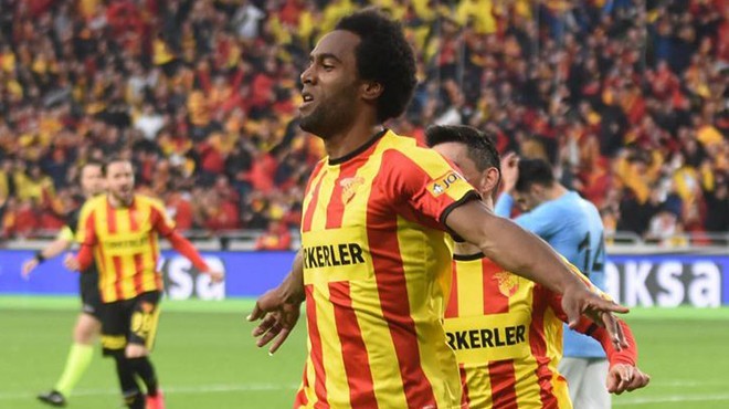 Göztepe'de Jerome'a talip çok