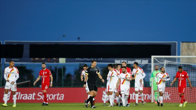 Göztepe'de savunma çöktü!