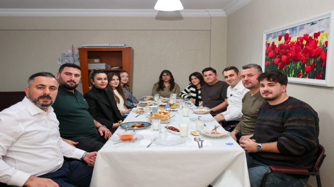 Güç ve Duman iftar sofrasında gençlerin derdini dinledi