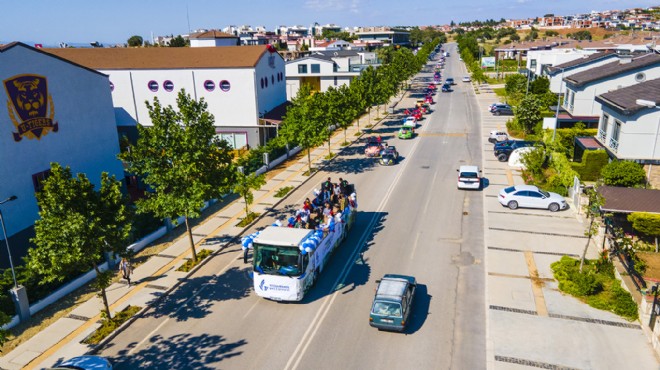 Güzelbahçe'de 'bandolu-Vosvos'lu' kortej!