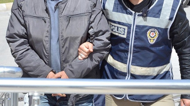 Aranan FETÖ'cüler İzmir'de yakalandı!
