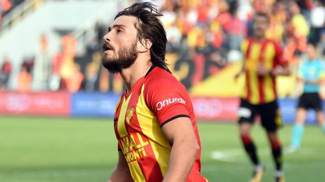 Halil Akbunar'dan Göztepe'ye 3 yıllık imza