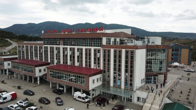 Hastaneye karın ağrısıyla gelen çocuk doğum yaptı!