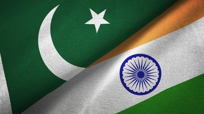 Hindistan dan Pakistan a saldırı tehdidi