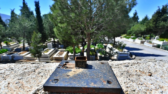 Hırsızlar İzmir'in mezarlıklarına dadandı: 3 ayda 250 bin liralık zarar!
