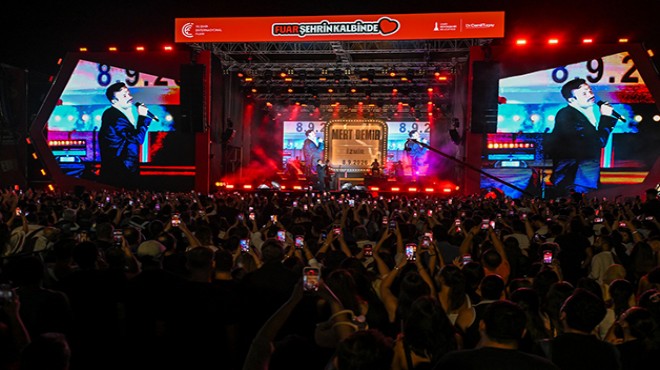 İEF geceleri müzik ve kahkaha dolu