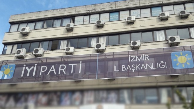 İYİ Parti İzmir'de il eski başkanı istifa etti